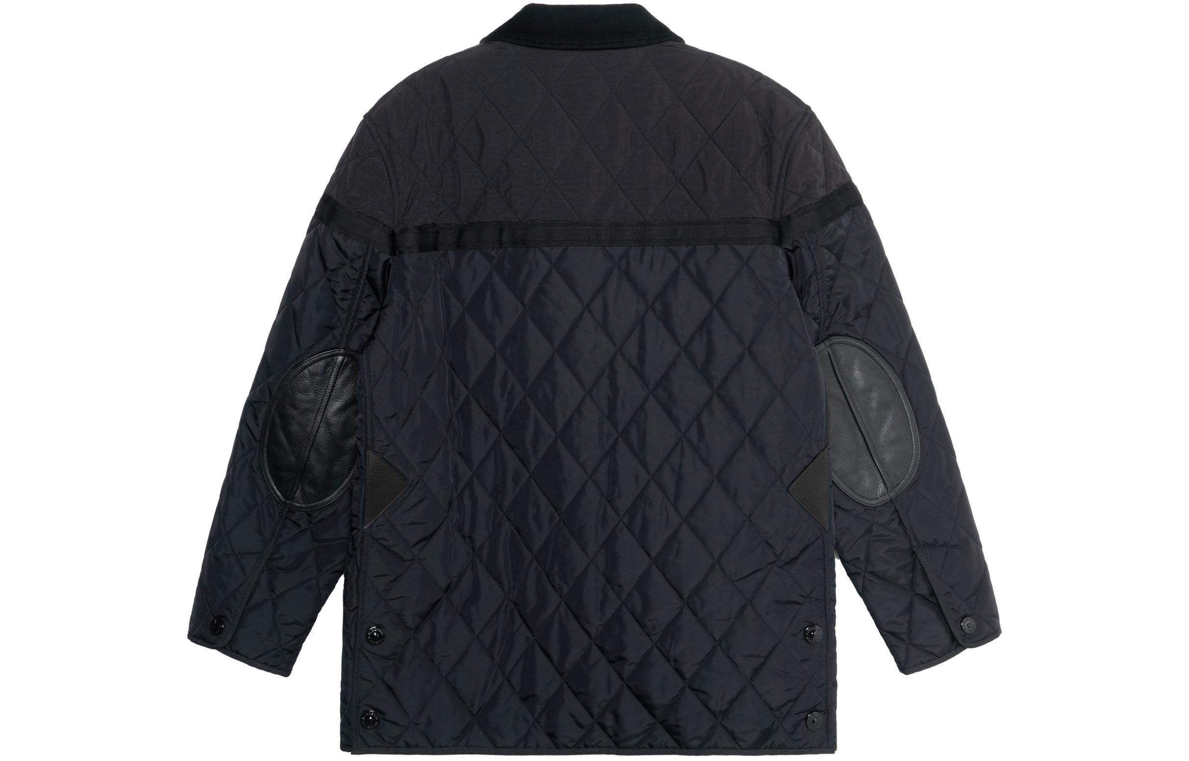 Lookbook 버버리 SS23 블랙 다이아몬드 퀼팅 긴팔 재킷 코트. 80616701