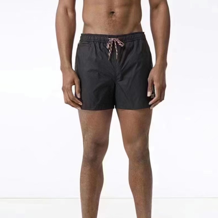 Details for Burberry SS23 Seluar Pendek Kasual Hitam dengan Logo Patch. 80226381