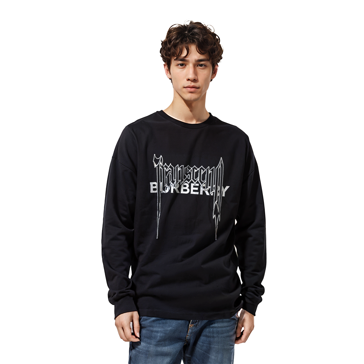 Shop 버버리 SS23 블랙 로고 프린트 크루넥 롱슬리브 스웻셔츠 80701371