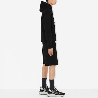 Burberry SS23 黑色長袖刺繡馬術標誌運動衫 80697641 Purchase Burberry SS23 黑色長袖刺繡馬術標誌運動衫 80697641