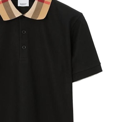 버버리 SS23 블랙 패치워크 체크 반팔 폴로 셔츠. 80716201 Sizing 버버리 SS23 블랙 패치워크 체크 반팔 폴로 셔츠. 80716201