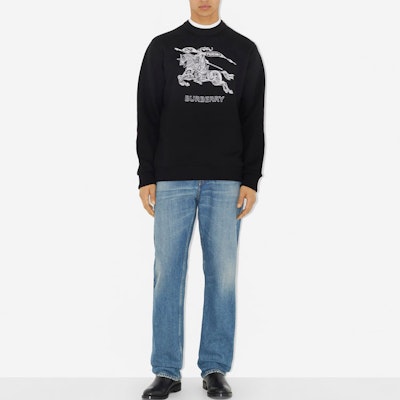 Burberry SS23 Black Pullover Sweatshirt with Logo Embroidery. 80727771 Lookbook Burberry SS23 Black Pullover Sweatshirt with Logo Embroidery. 80727771