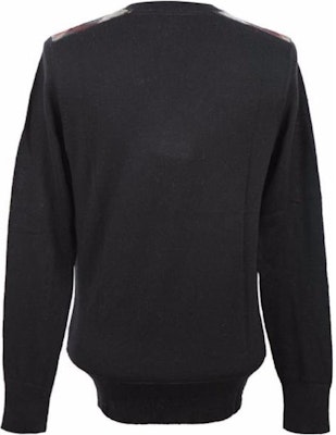 Burberry SS23 Sweater Hitam V-Leher Kasual Lengan Panjang. 38488211 Lookbook Burberry SS23 Sweater Hitam V-Leher Kasual Lengan Panjang. 38488211