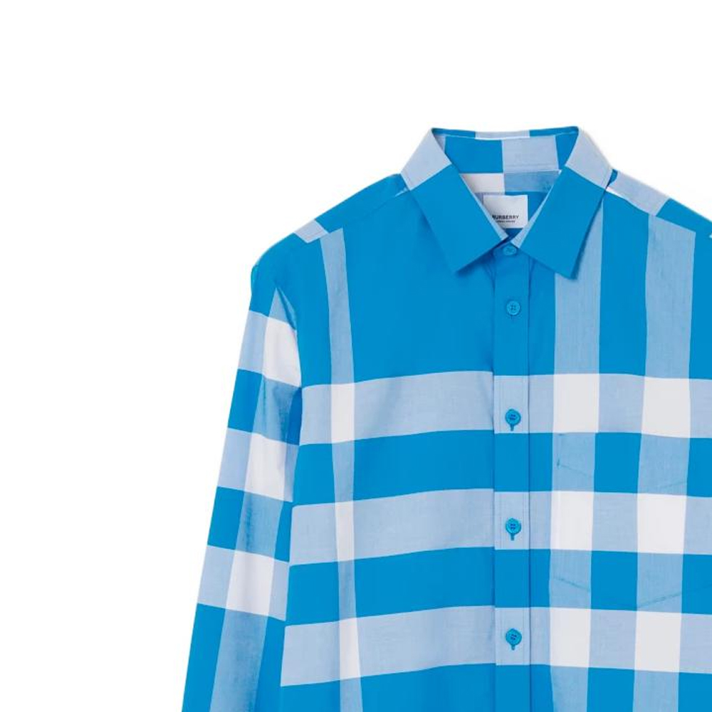 Lookbook 버버리 SS23 블루 체크 긴소매 버튼다운 셔츠 액티브 스타일. 80659731