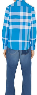 버버리 SS23 블루 체크 긴소매 버튼다운 셔츠 액티브 스타일. 80659731 Sizing 버버리 SS23 블루 체크 긴소매 버튼다운 셔츠 액티브 스타일. 80659731