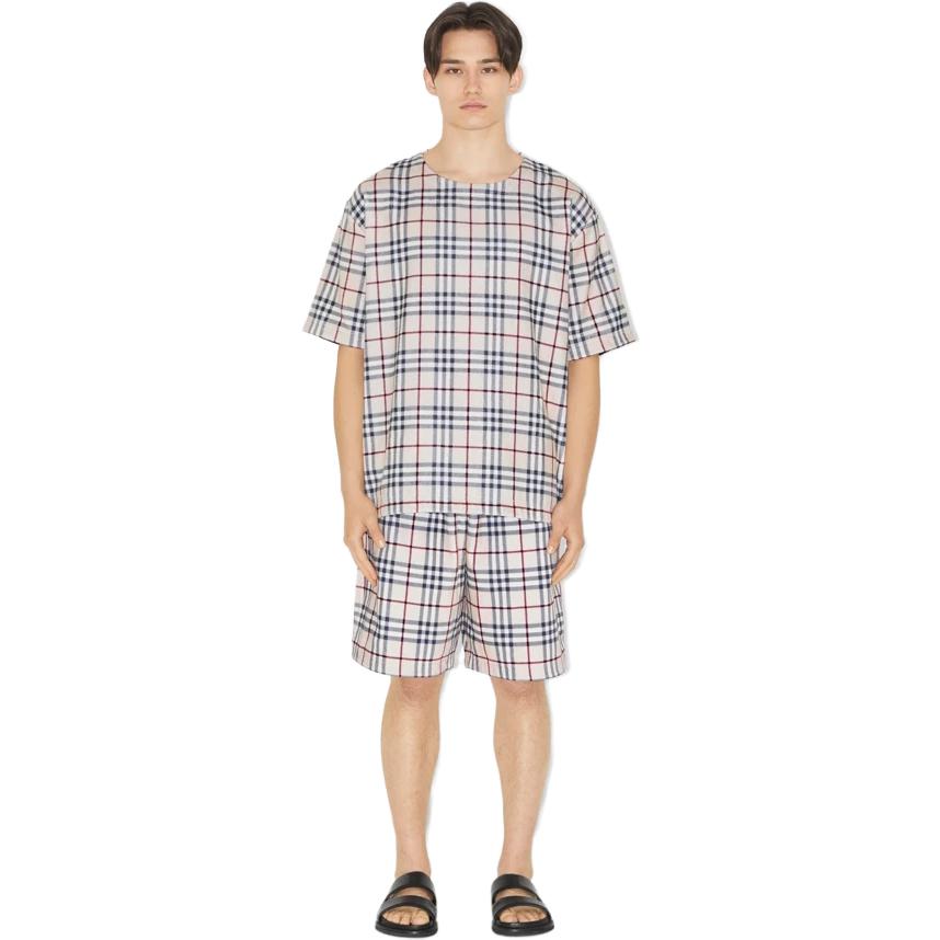 Lookbook Burberry SS23  Check Crewneck Short Sleeve T-Shirt Beige. 80741741