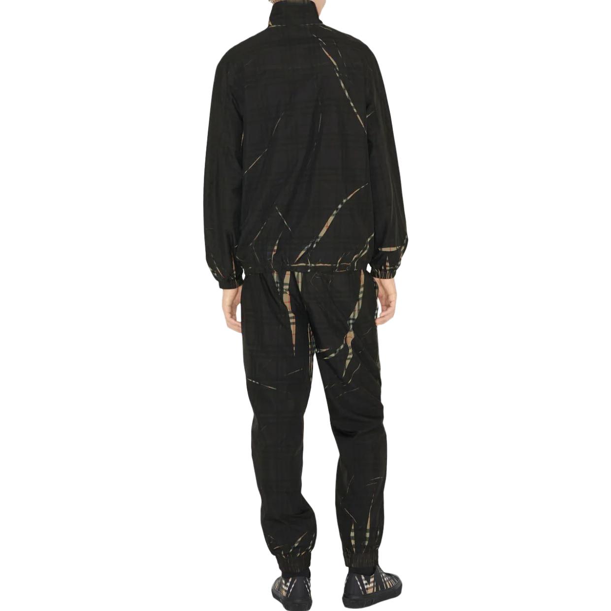 Shop Burberry Jaket Zip-Up Turtleneck Kotak SS23 Hitam 8071071A7028