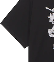 Sizing Burberry SS23 Camiseta Negra Bordada Caballero Ecuestre de Manga Corta. 80727751