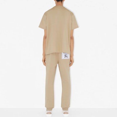 Burberry SS23 高腰直筒運動褲 淡黃色棕色. 80684651 Purchase Burberry SS23 高腰直筒運動褲 淡黃色棕色. 80684651