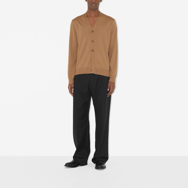 Burberry SS23  Solid Embroidered Wool Sweater Camel Color 80655941 圖 3
