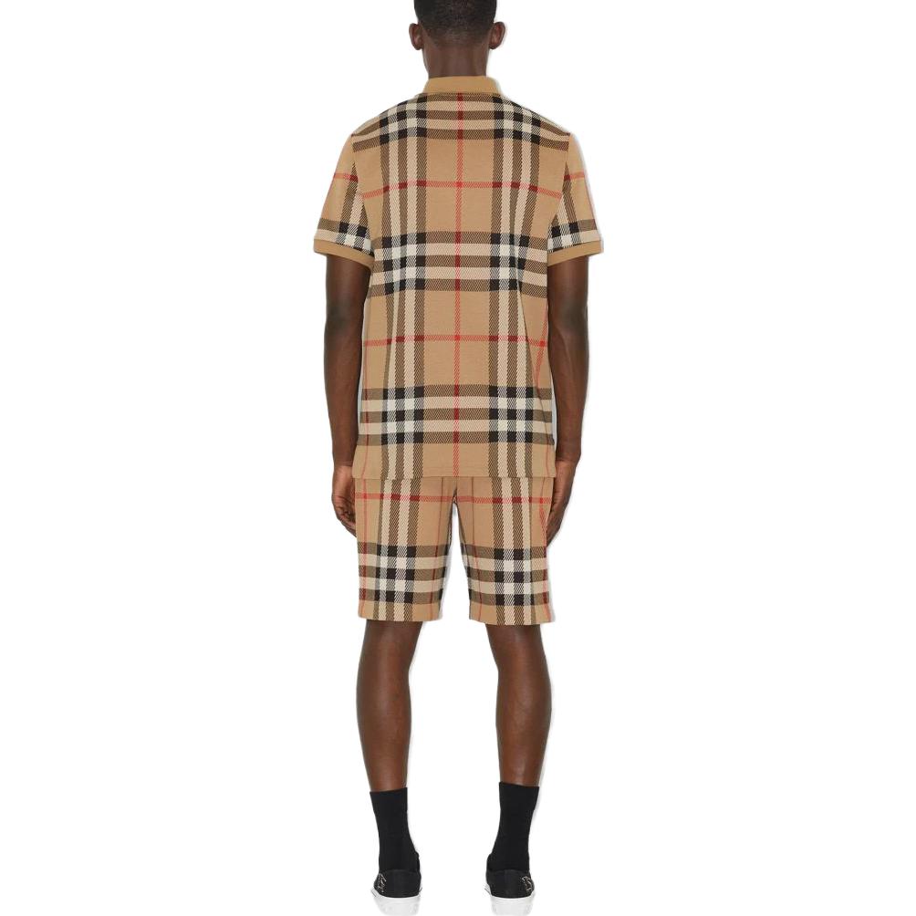 Lookbook Polo Burberry SS23 Beige Hombre Manga Corta Estilo Recto Check Jacquard. 80726631