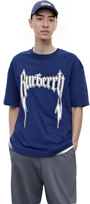 Burberry SS23 Logo Print Crewneck T-Shirt Navy Blue - Fashion Casual Tee 80701361 Lookbook Burberry SS23 Logo Print Crewneck T-Shirt Navy Blue - Fashion Casual Tee 80701361