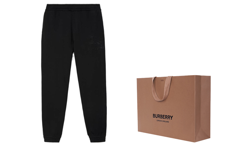 Lookbook Burberry SS23 Seluar Jogger Logo Cetak Hitam. 80727451
