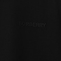 Burberry SS24 Kaos Hitam Casual Leher O dengan Bordir Huruf. 80839411 Shop Burberry SS24 Kaos Hitam Casual Leher O dengan Bordir Huruf. 80839411