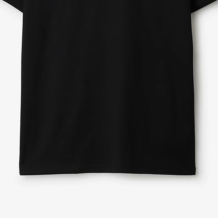 Sizing Burberry SS24 Kaos Hitam Casual Leher O dengan Bordir Huruf. 80839411