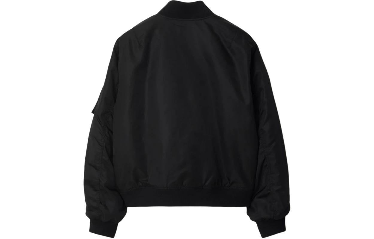 Lookbook Burberry SS24  Black Cotton Jacket with Baseball Collar and Zip Closure. 80833101