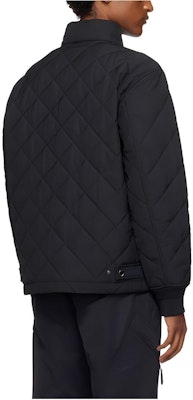 버버리 SS24 블랙 다이아몬드 퀼팅 코튼 재킷 스탠드 칼라. 80836561 Shop 버버리 SS24 블랙 다이아몬드 퀼팅 코튼 재킷 스탠드 칼라. 80836561