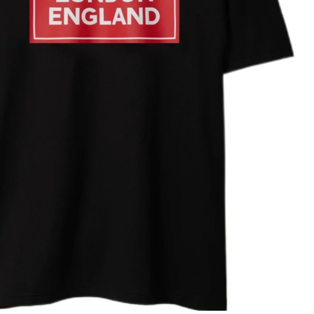 Burberry SS24  Black Letter Print Crewneck Straight Cut T-Shirt. 80843371 圖 6