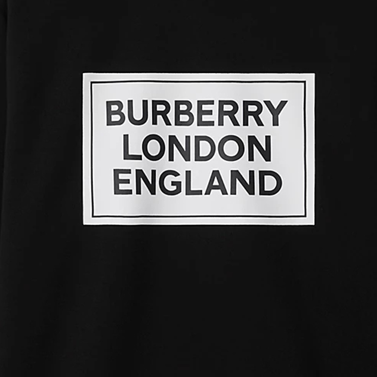 Sizing 버버리 SS24 블랙 로고 프린트 크루넥 긴팔 스웻셔츠. 80843431