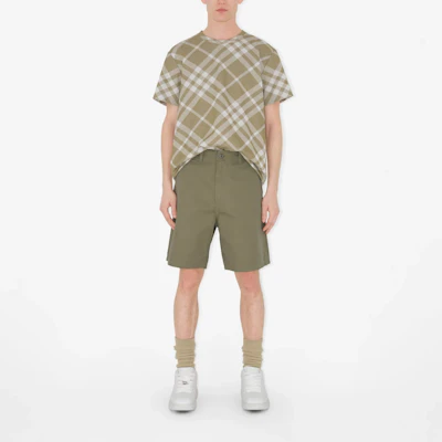 Burberry SS24 Shorts Marrones Rectos Casual de Tiro Medio. 80836221 Purchase Burberry SS24 Shorts Marrones Rectos Casual de Tiro Medio. 80836221