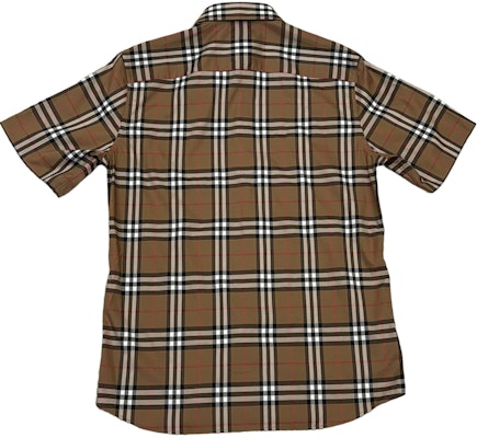 버버리 SS24 체크 프린트 반소매 캐주얼 셔츠 카키 80846901 Lookbook 버버리 SS24 체크 프린트 반소매 캐주얼 셔츠 카키 80846901