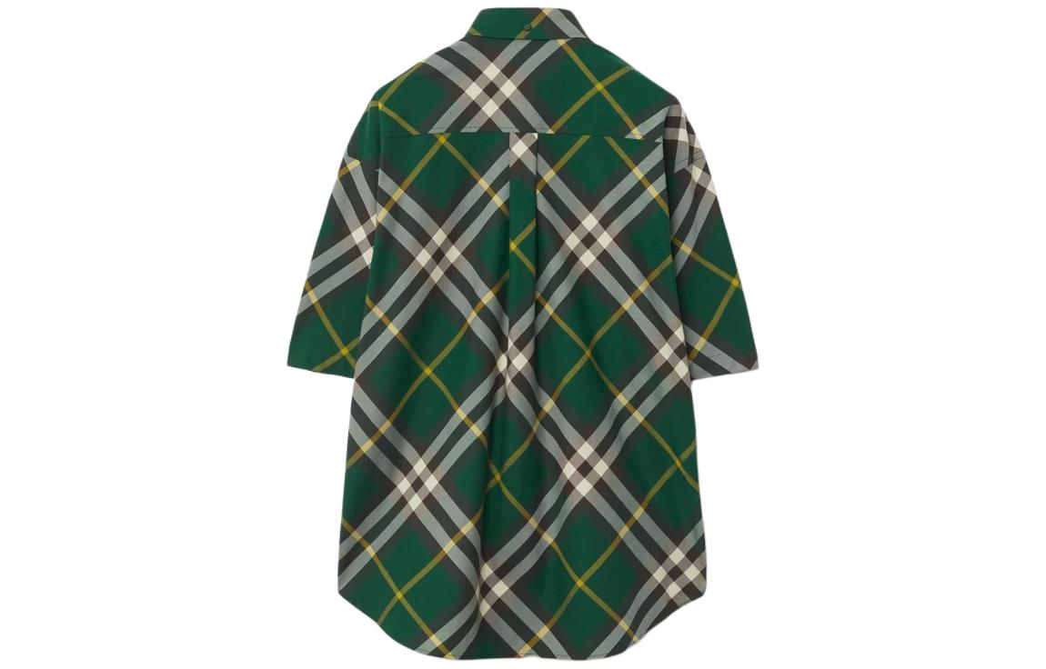 Sizing 버버리 SS24 체커드 반팔 루즈핏 버튼다운 셔츠. 80824781