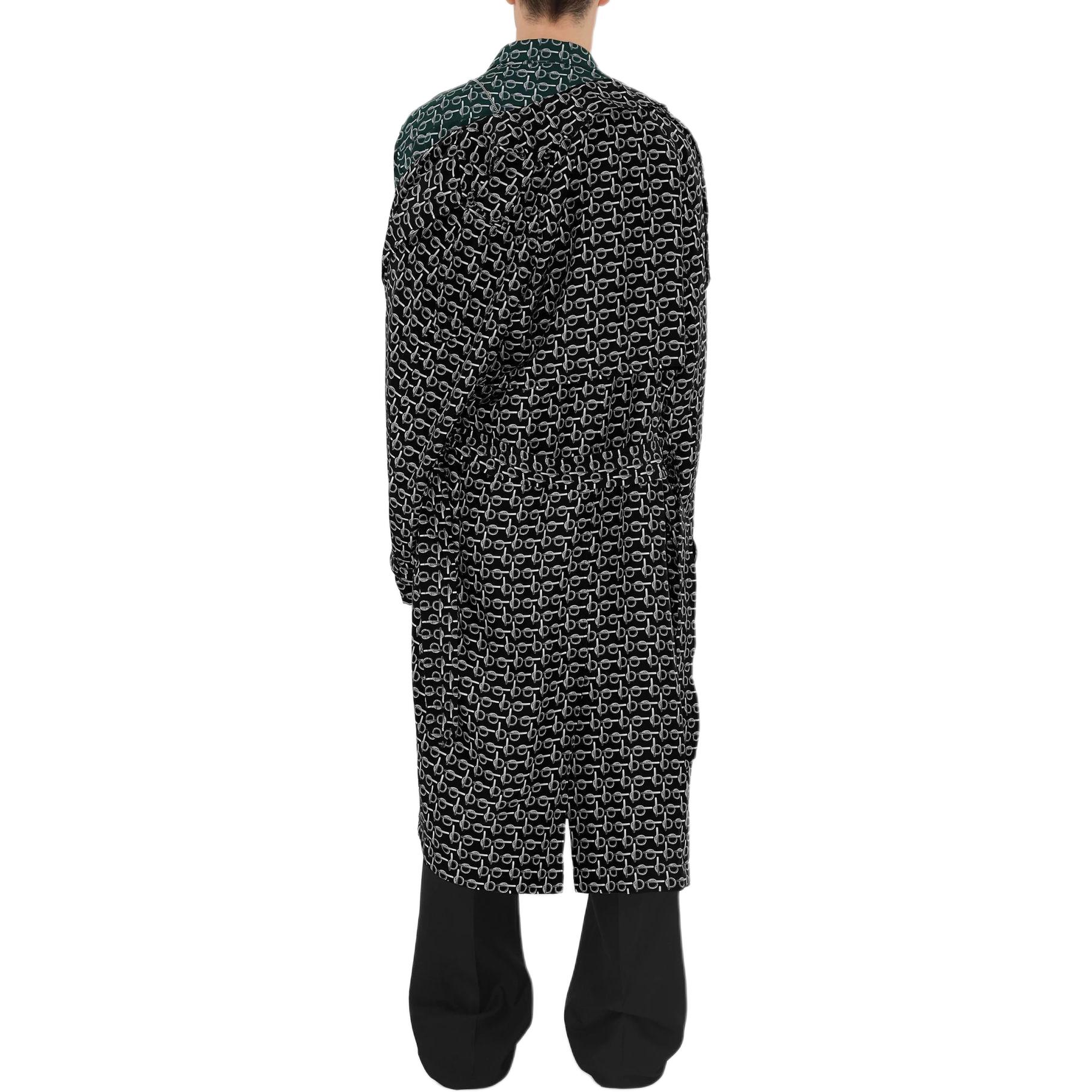 Sizing Burberry SS24  Green Print Shirt with B-Buckle and Pointed Collar. 80878531