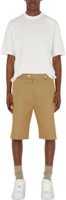 Burberry SS24 Loose Fit Button Casual Shorts in Wheat Color. 80895261 Purchase Burberry SS24 Loose Fit Button Casual Shorts in Wheat Color. 80895261