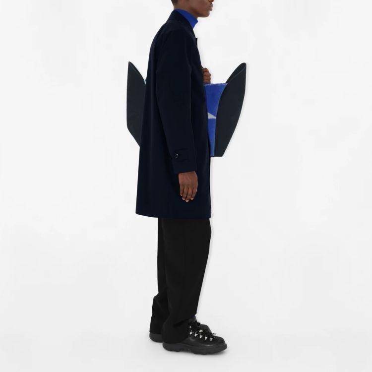 Details for Abrigo Largo Burberry SS24 Azul Marino Botones y Cuello Camisero. 80793951