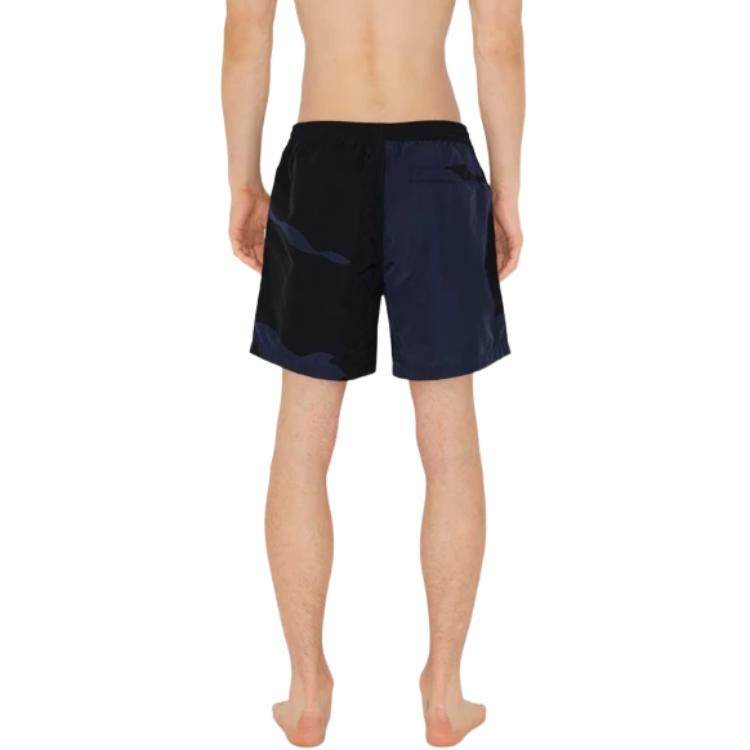 Lookbook Burberry SS24 素色中腰直筒海灘短褲 深藍色 80960331