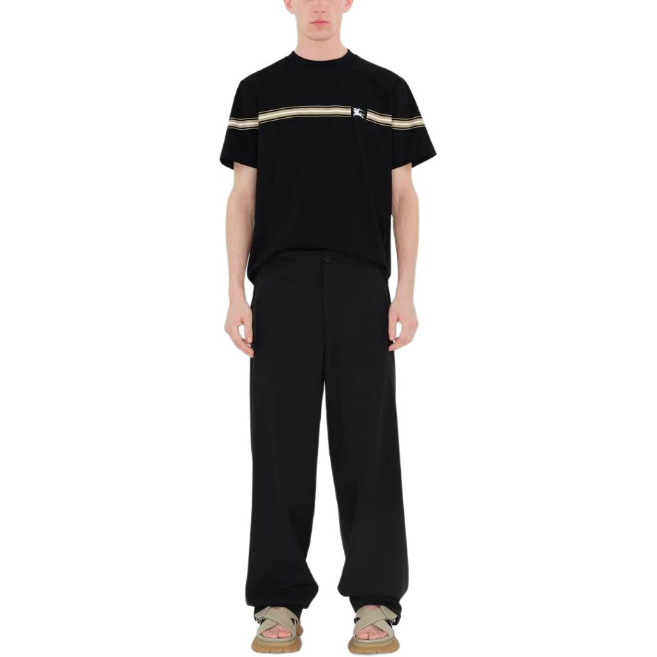 Purchase Burberry SS24 Baju T Hitam Lengan Pendek Crewneck Berjalur 80910261