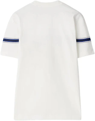 Burberry SS24 條紋小馬印花休閒短袖T恤 鹽晶色。 80904361 Lookbook Burberry SS24 條紋小馬印花休閒短袖T恤 鹽晶色。 80904361