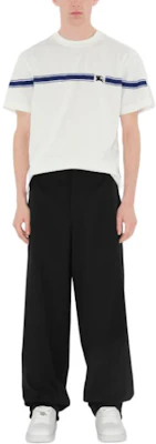 Burberry SS24 條紋小馬印花休閒短袖T恤 鹽晶色。 80904361 Purchase Burberry SS24 條紋小馬印花休閒短袖T恤 鹽晶色。 80904361