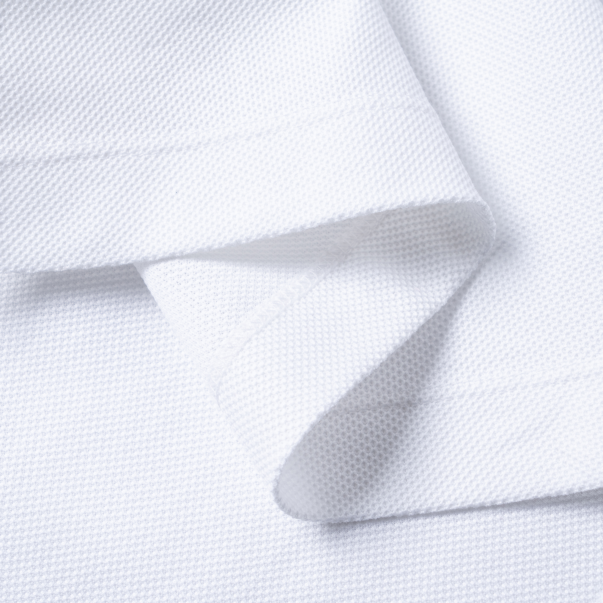Sizing Burberry SS24  White Polo Shirt with Embroidered Logo. 80844401
