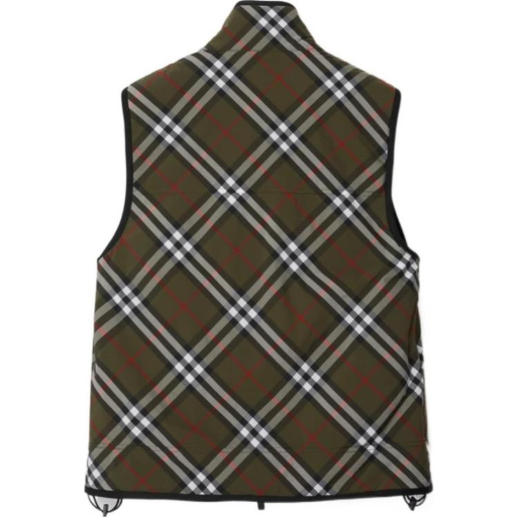 Lookbook Burberry SS24 Jaket Vest Zip Dalam Corak Kotak Hijau Gelap. 81018491