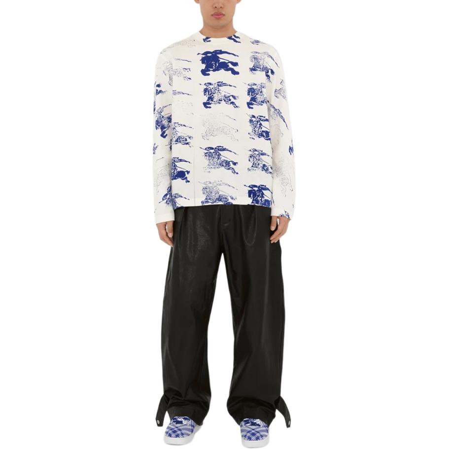 Shop 버버리 SS24 브라운 크루넥 풀오버 스웻셔츠 블루 화이트 로고. 80813561