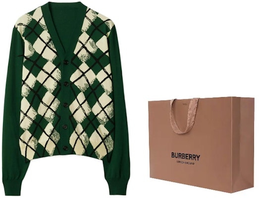 Burberry SS24 Diamond V-Neck Button Long Sleeve Knit Sweater Ivy Green Mens. 80831831 Shop Burberry SS24 Diamond V-Neck Button Long Sleeve Knit Sweater Ivy Green Mens. 80831831