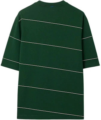 버버리 SS24 아이비 그린 로고 자수 스트라이프 반팔 티셔츠 남성용. 80836111 Lookbook 버버리 SS24 아이비 그린 로고 자수 스트라이프 반팔 티셔츠 남성용. 80836111