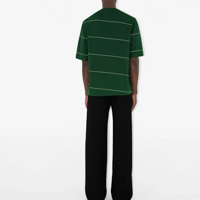 버버리 SS24 아이비 그린 로고 자수 스트라이프 반팔 티셔츠 남성용. 80836111 Details for 버버리 SS24 아이비 그린 로고 자수 스트라이프 반팔 티셔츠 남성용. 80836111