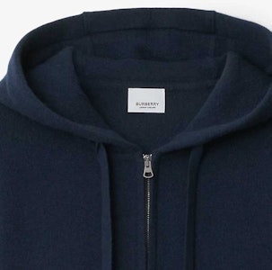 博柏利 SS24 海军蓝刺绣徽标抽绳连帽衫。 80897841 Details for 博柏利 SS24 海军蓝刺绣徽标抽绳连帽衫。 80897841