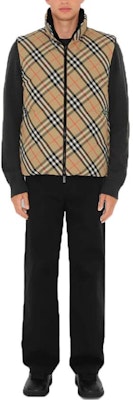 Burberry SS24 Reversible Equestrian Print Puffer Vest Brown . 80942361 Lookbook Burberry SS24 Reversible Equestrian Print Puffer Vest Brown . 80942361