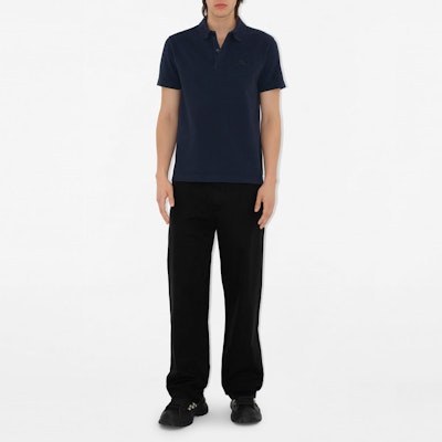 Burberry SS24 Polo Shirt Warna Navy dengan Logo Bordir. 80936001 Lookbook Burberry SS24 Polo Shirt Warna Navy dengan Logo Bordir. 80936001