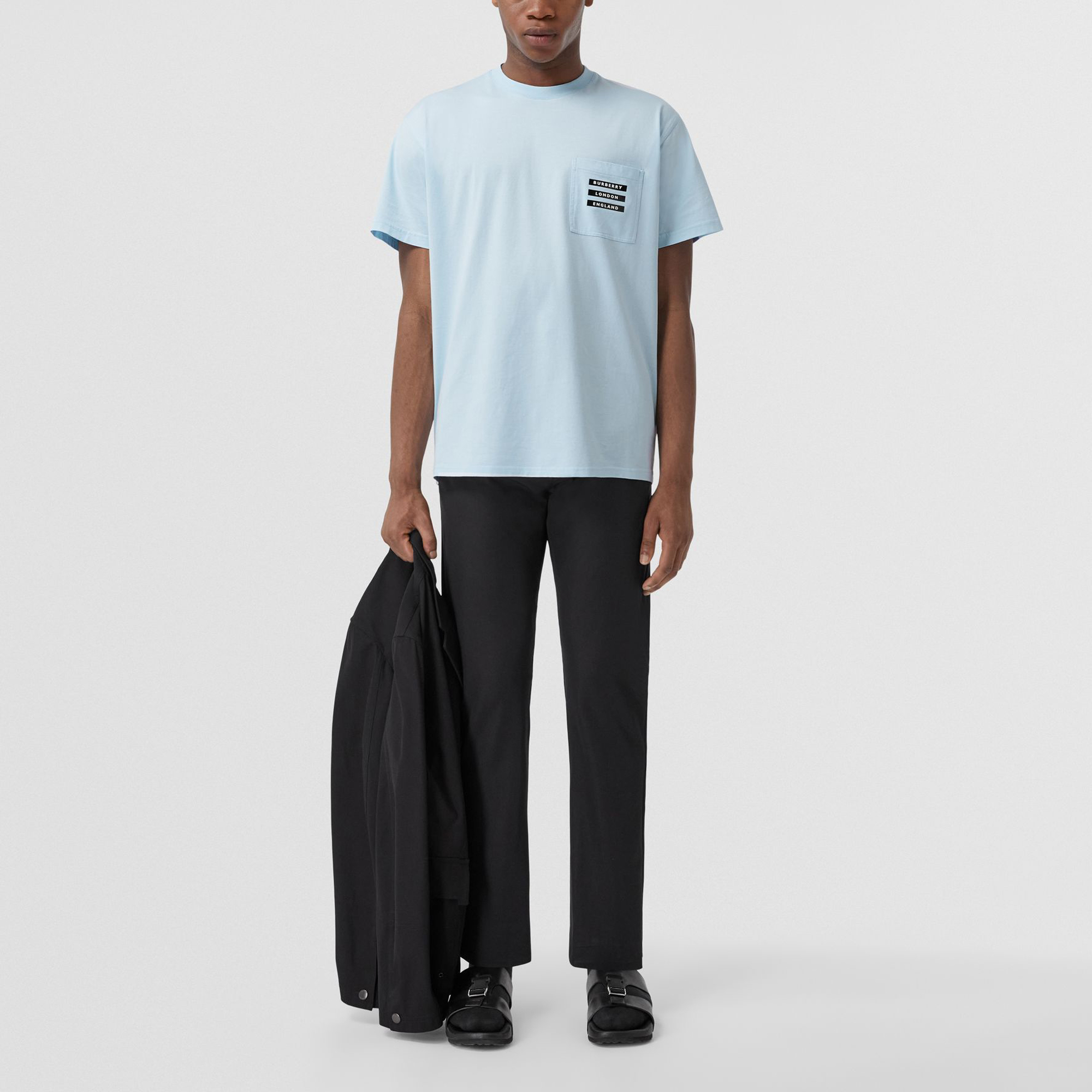 Burberry Statue Print Loose Fit Cotton T-Shirt for Men in Light Blue. 80439741 圖 4