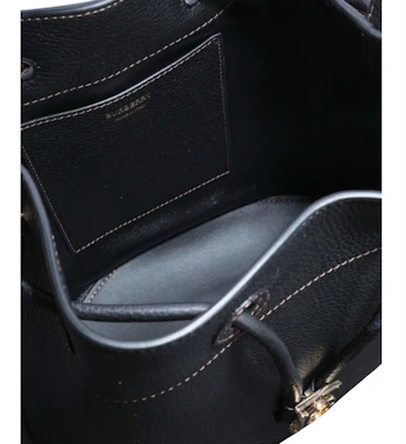 Bolso Bucket Burberry TB Logo Negro Lookbook Bolso Bucket Burberry TB Logo Negro