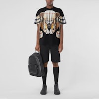 Kaos Hitam Longgar Pria Burberry Thomas Bear Graphic. 80495681 Shop Kaos Hitam Longgar Pria Burberry Thomas Bear Graphic. 80495681