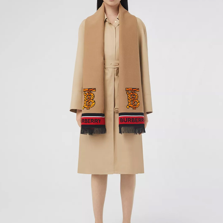 Burberry Tiger Stripe Logo Wool Blend Scarf Unisex Couple Style Camel Color. 80517291 圖 5