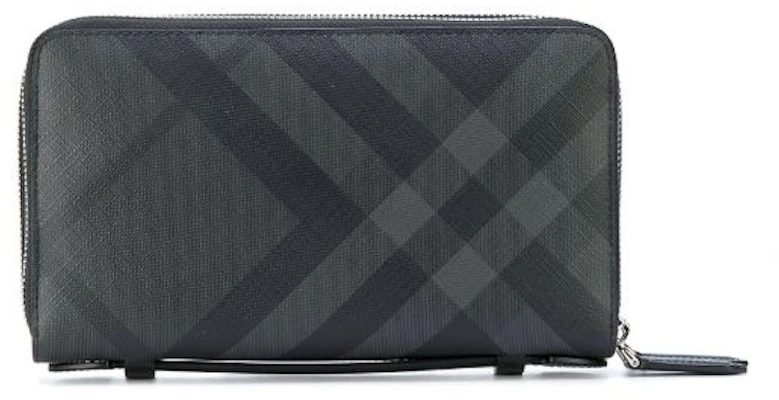 巴寶莉倫敦格紋黑色旅行錢包 Order 巴寶莉倫敦格紋黑色旅行錢包