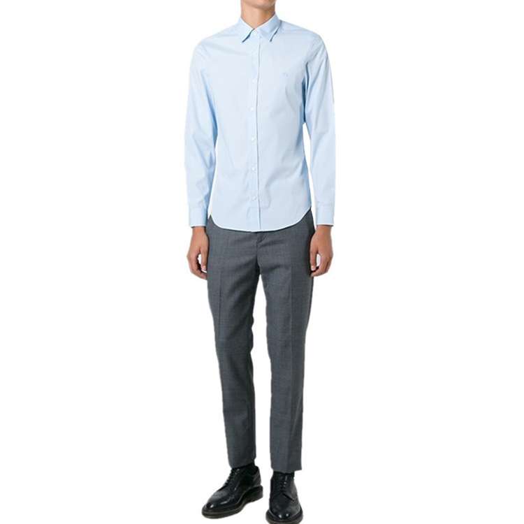 Purchase Burberry Camisa Clásica de Algodón de Manga Larga Azul Claro Versátil. 39911601