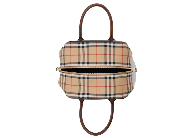 Lookbook Tas Kecil Kubus Kulit Burberry Vintage Check Arsip Beige