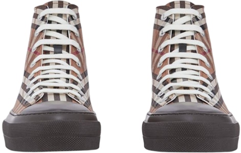 Burberry 经典格纹高帮鞋 桦木棕色 80556611 Shop Burberry 经典格纹高帮鞋 桦木棕色 80556611